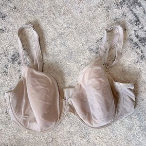 34DDD Victoria’s Secret